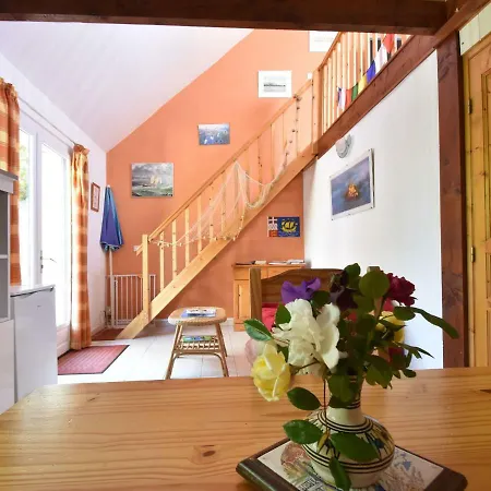 Cozy Holiday In France Near Beach *